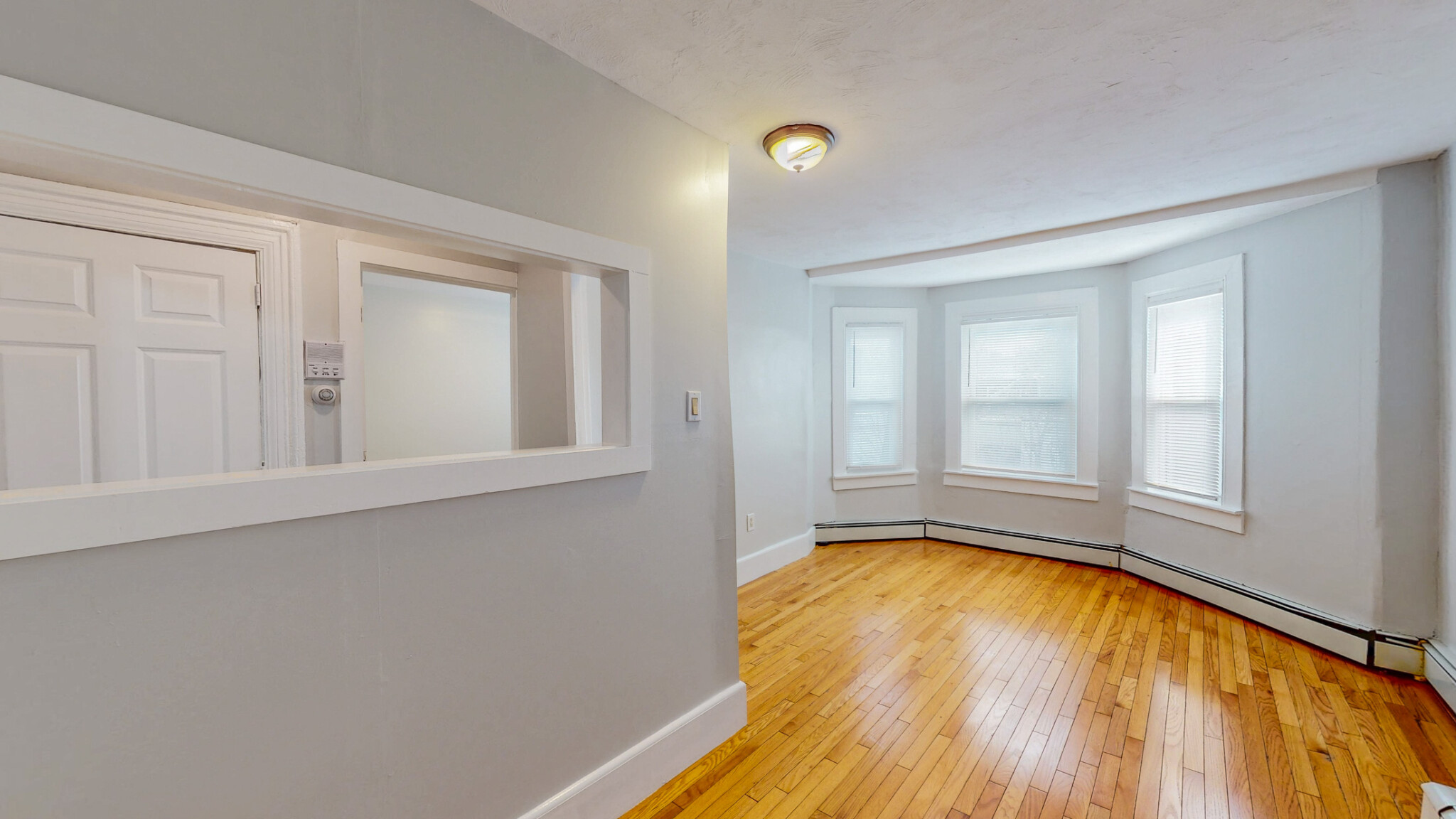 2999 Washington, Roxbury