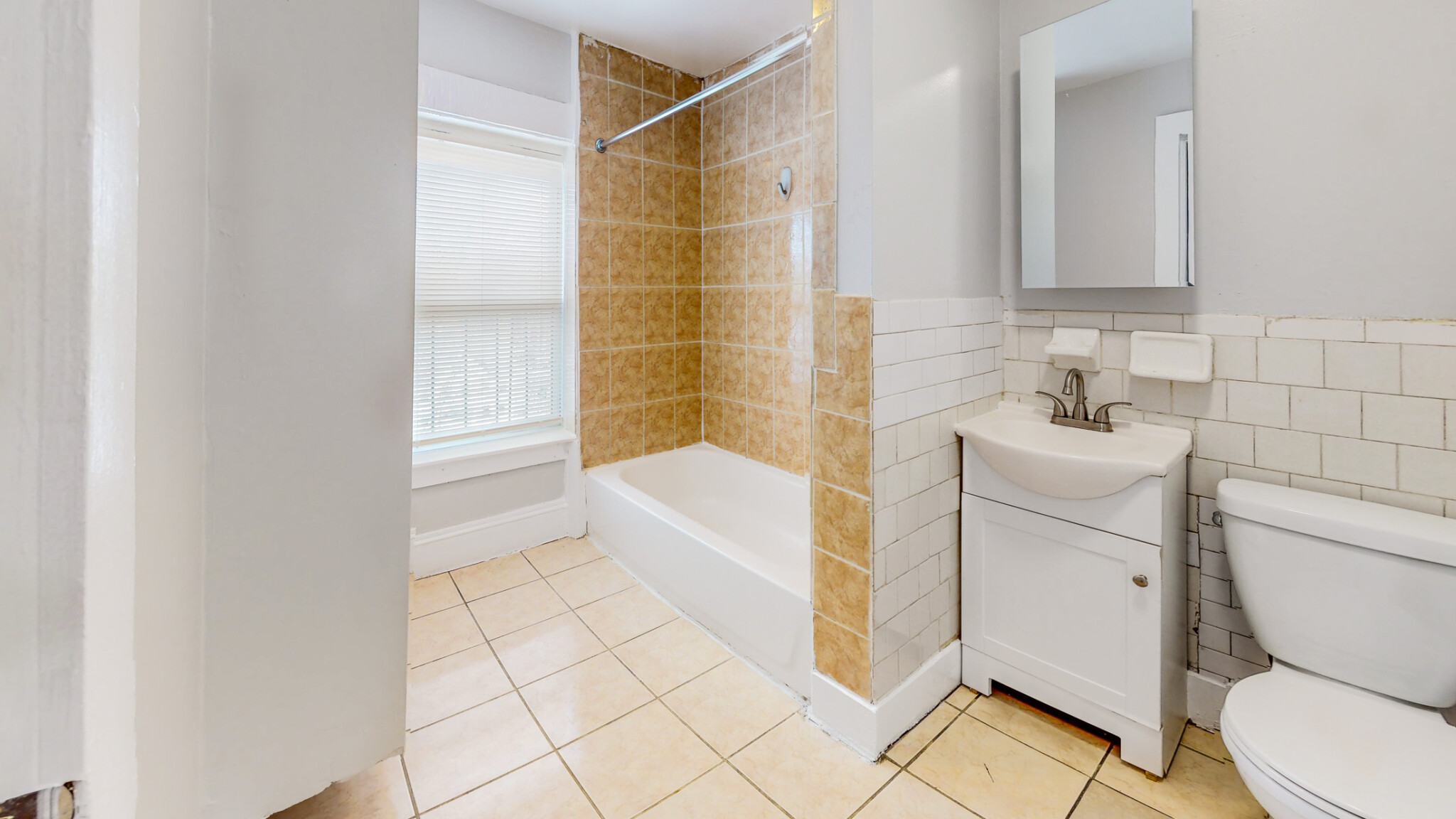 2999 Washington, Roxbury