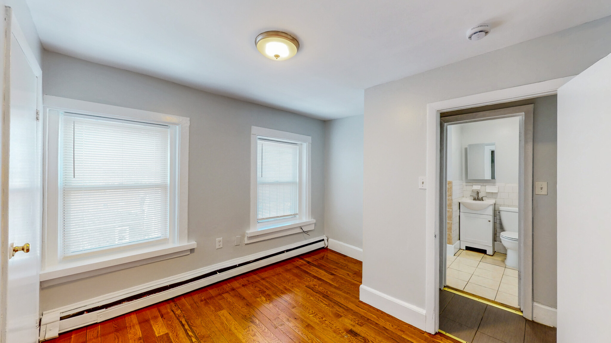 2999 Washington, Roxbury