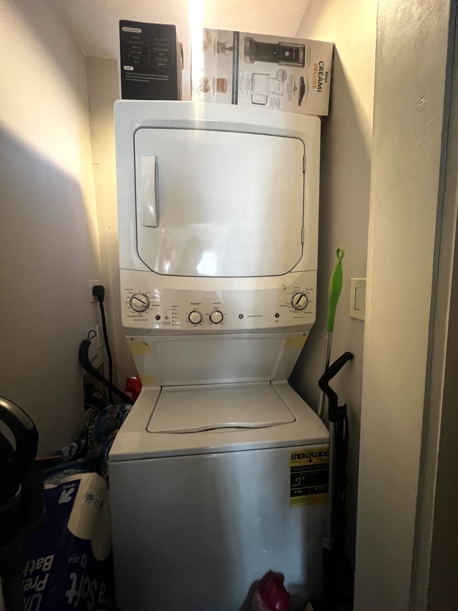 180 Hillside St, Mission Hill