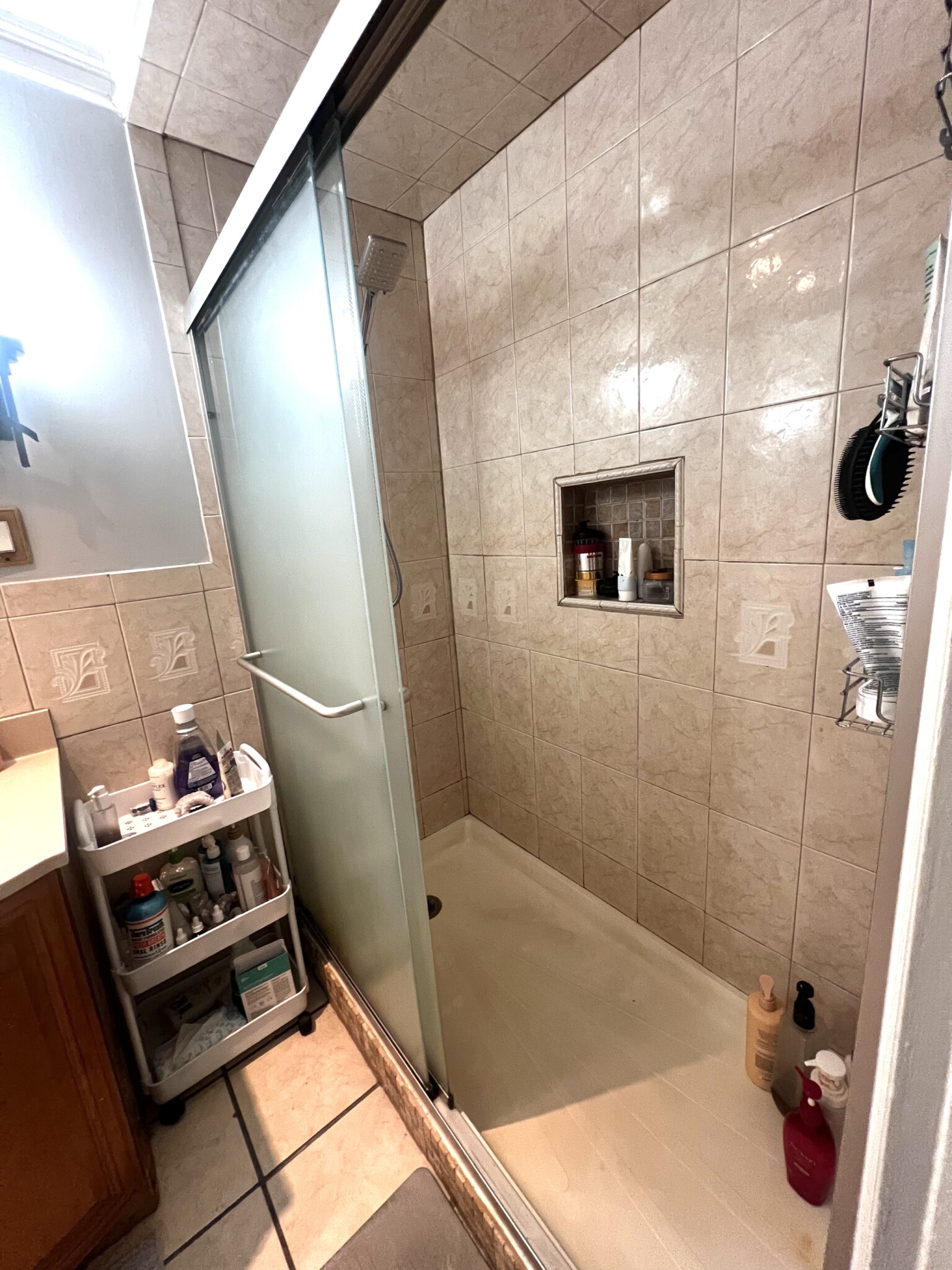 180 Hillside St, Mission Hill