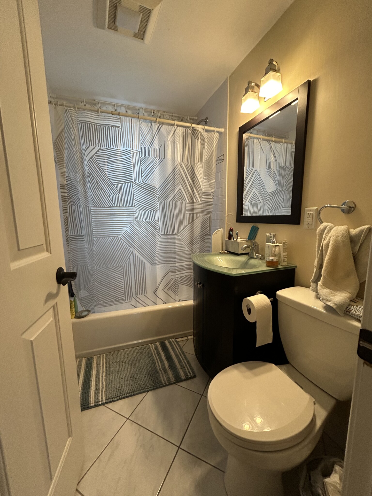 20 Armstrong St, Jamaica Plain