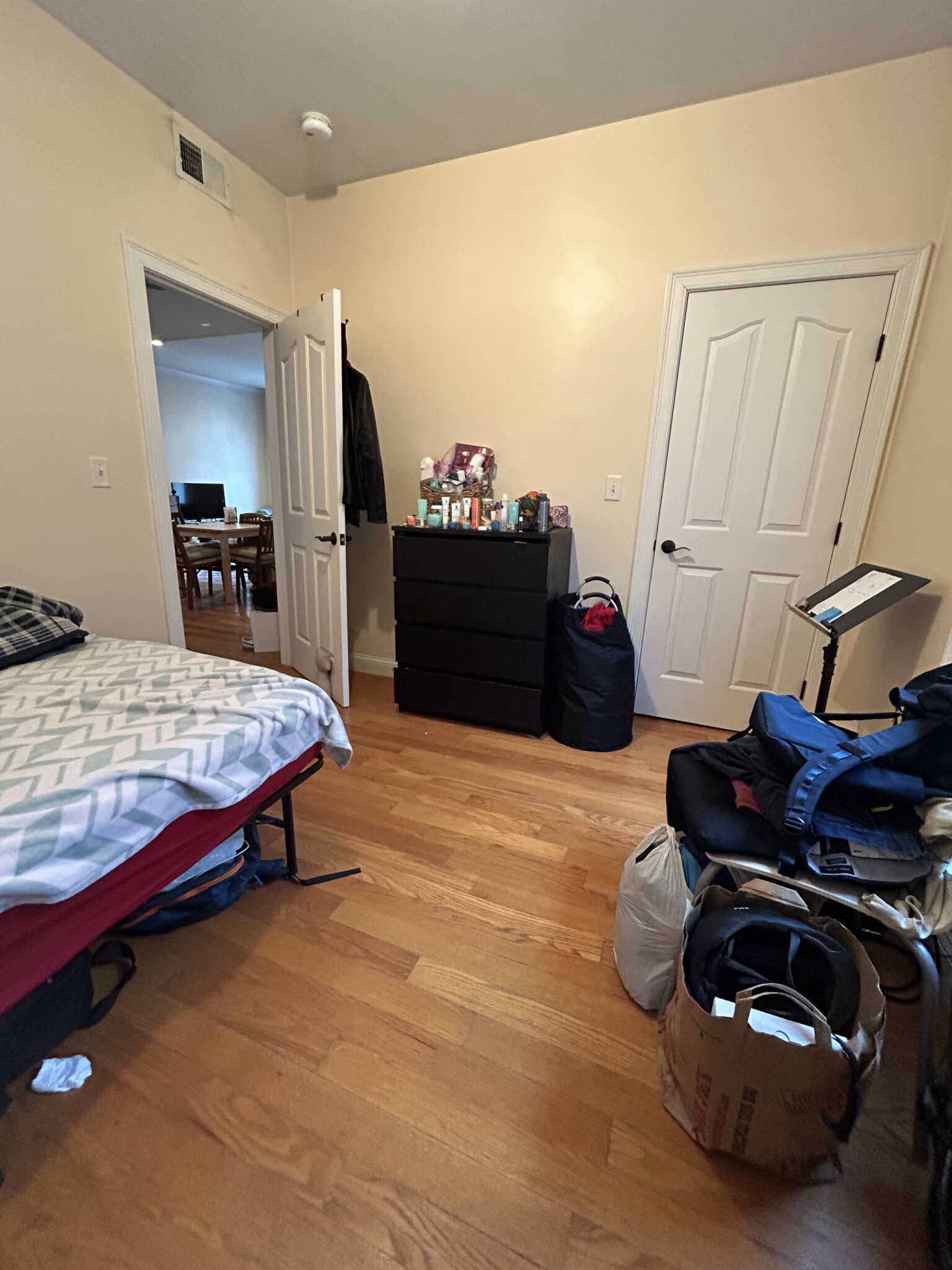 20 Armstrong St, Jamaica Plain