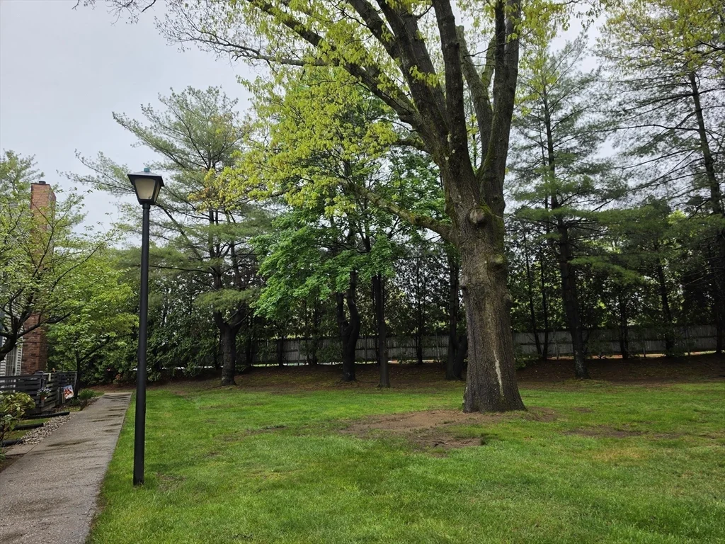 104 Johnson Rd, Chicopee