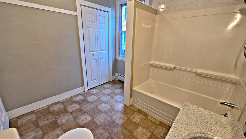 125 Hillman St, New Bedford