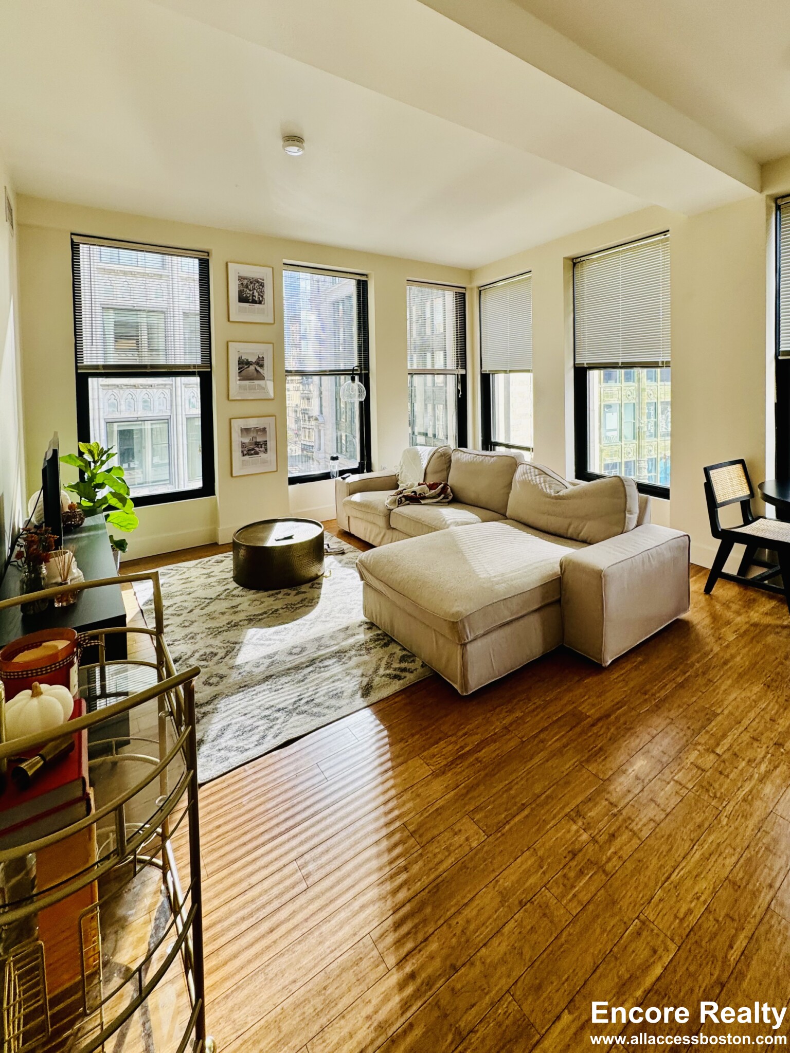 8 Winter St, Downtown