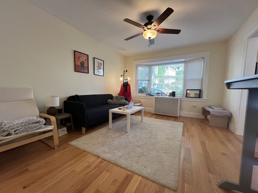 9 Loring St, Belmont