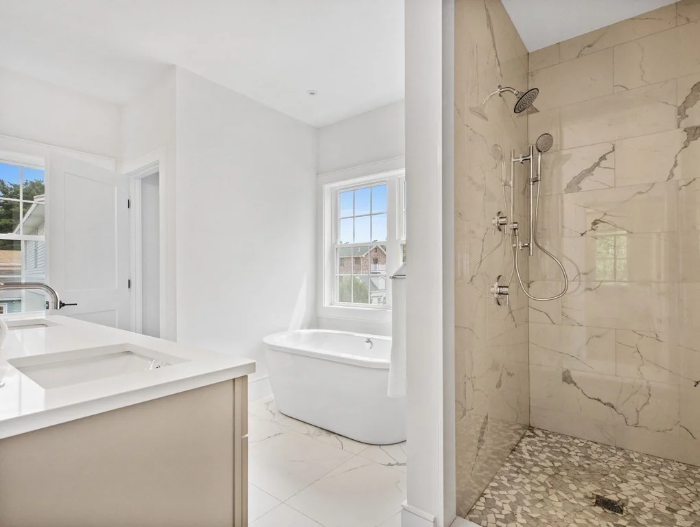 20 Manhattan Ter, West Newton