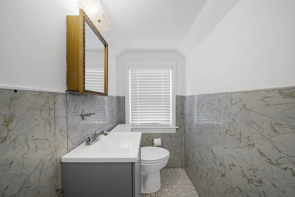 180 Faneuil St, Brighton
