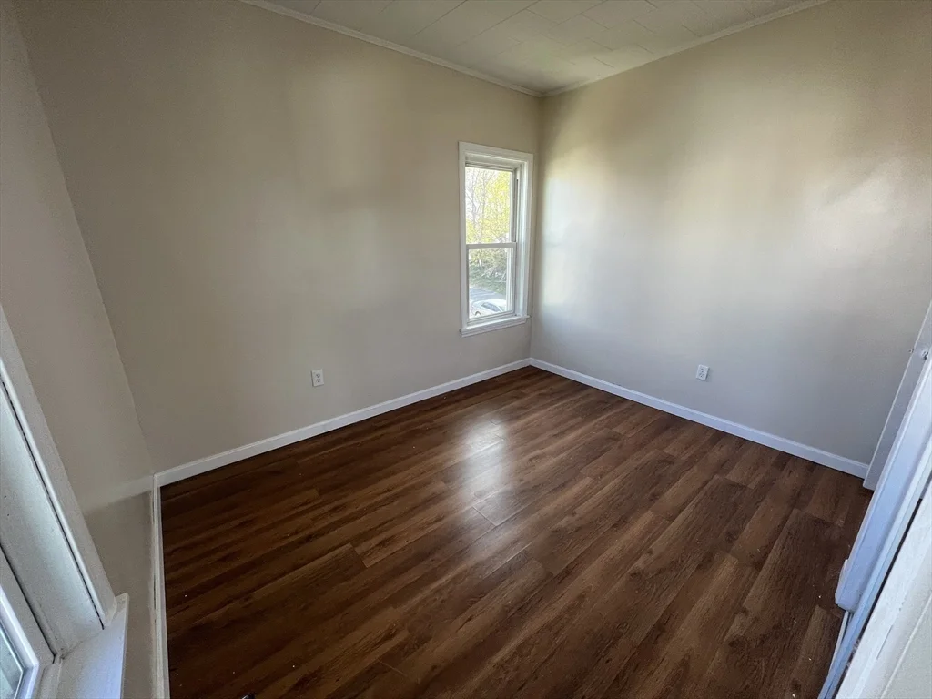 109 Walker St, Fall River