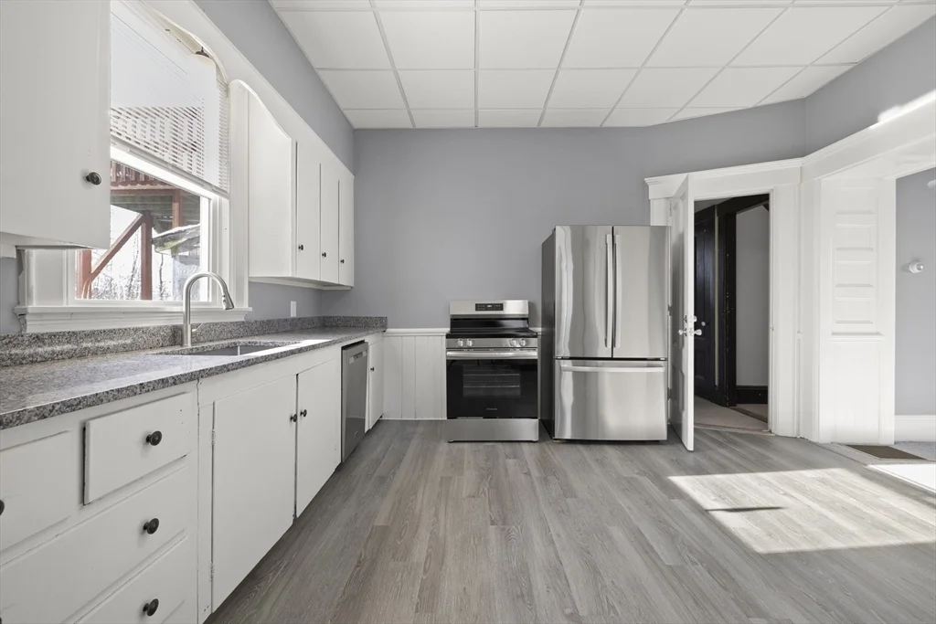 275 Market St, Rockland