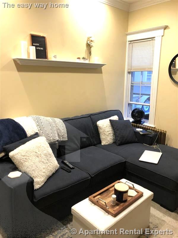 156 Magazine St, Cambridgeport