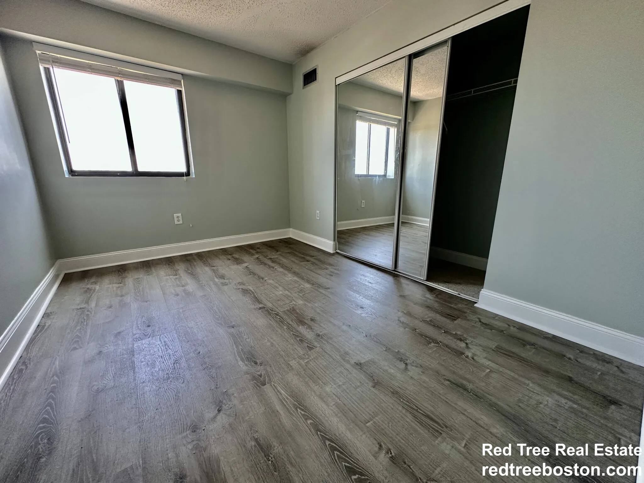 15 North Beacon St, Allston