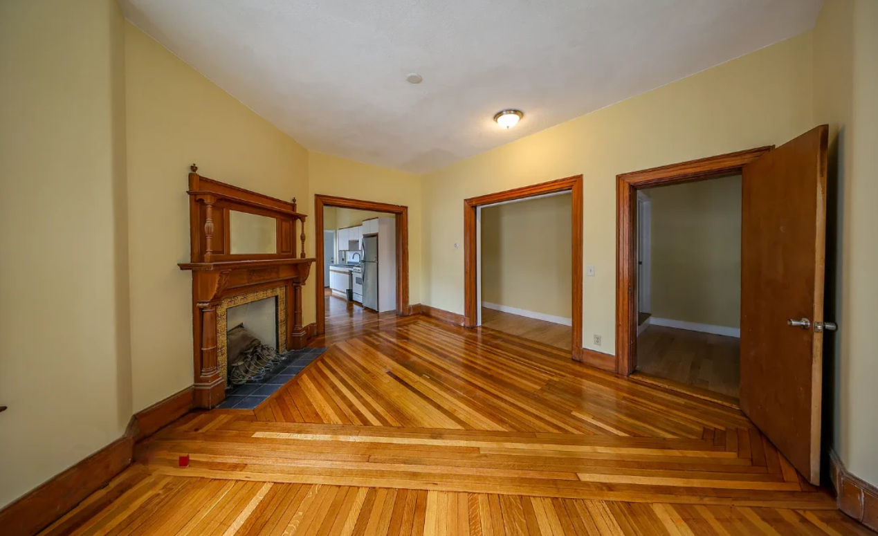 22 Grand View Ave, Prospect Hill