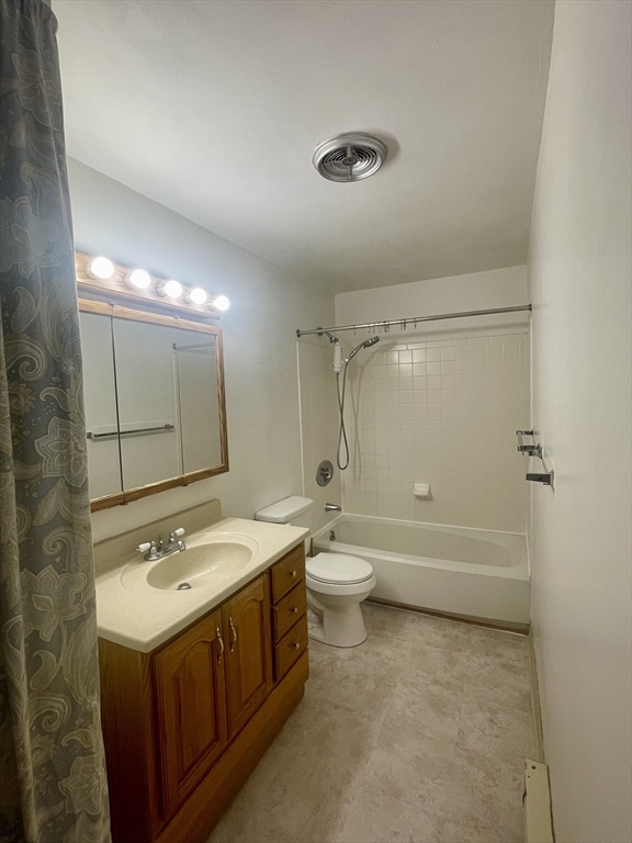 9 Village Rock Ln, Natick