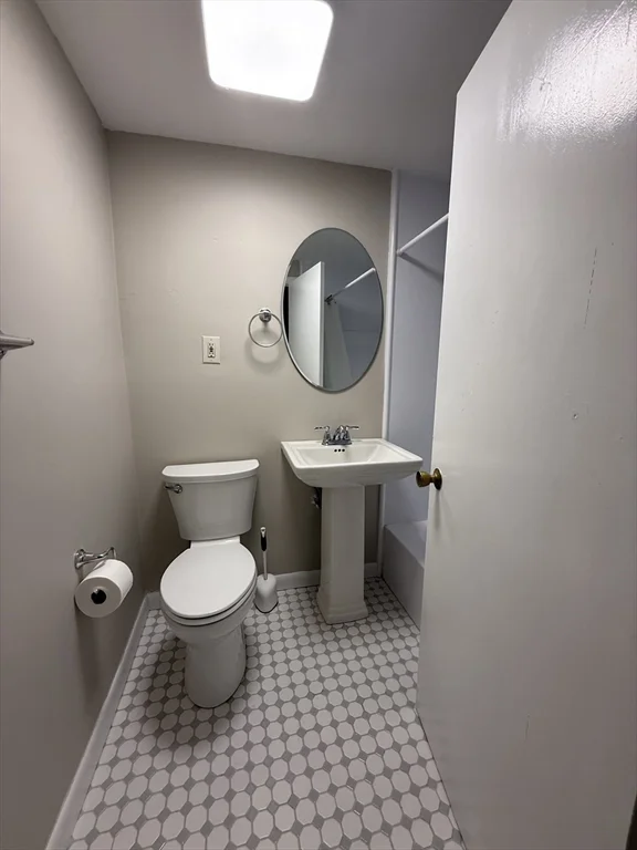 4925 Washington St, West Roxbury