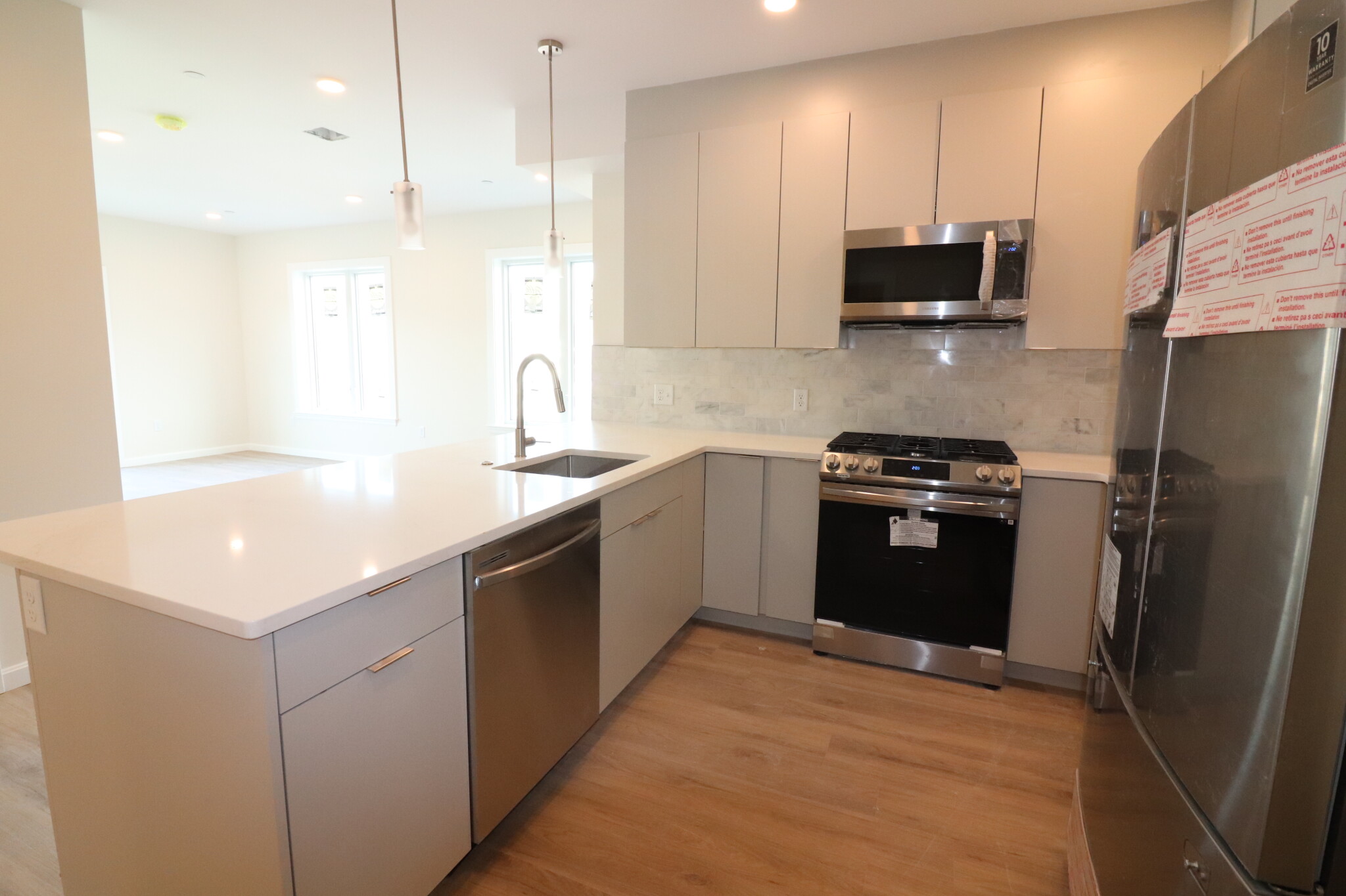 458 Washington St, Brighton