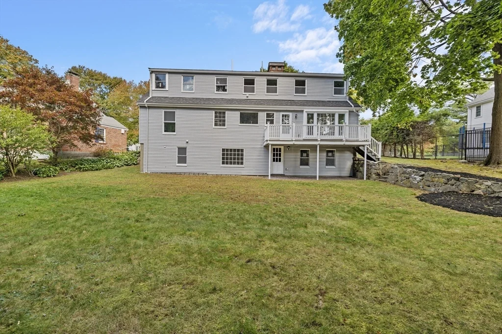 108 Radcliffe Rd, Belmont