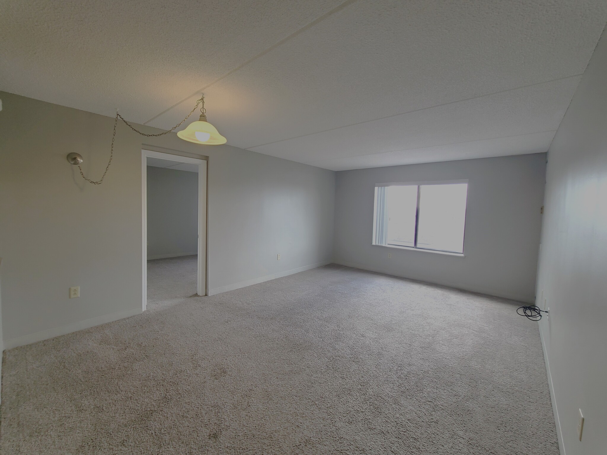 25 South Point Dr, Dorchester