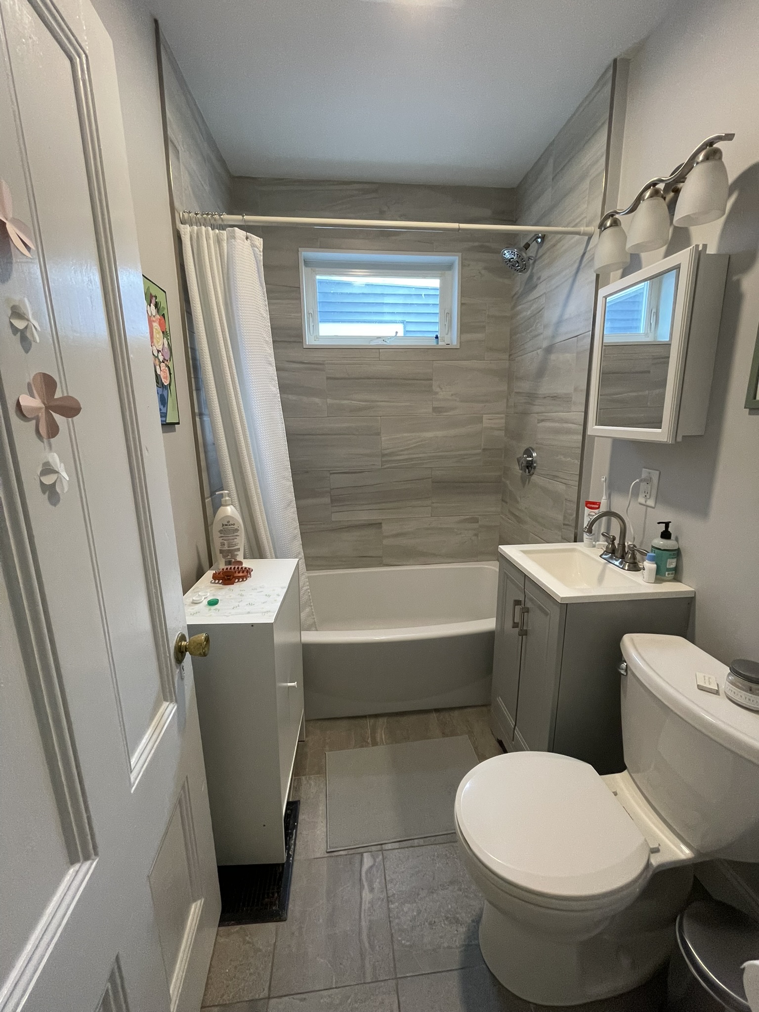 1 Bellevue Ter, South Medford