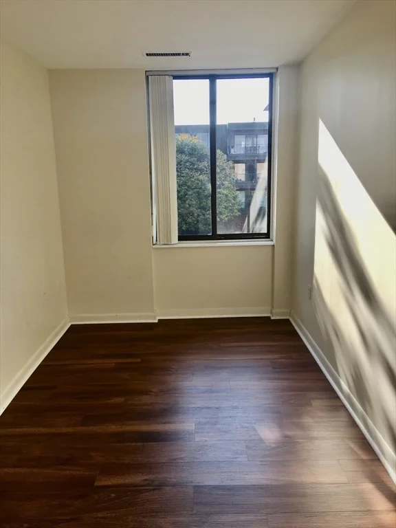 1006 Paradise Rd, Swampscott