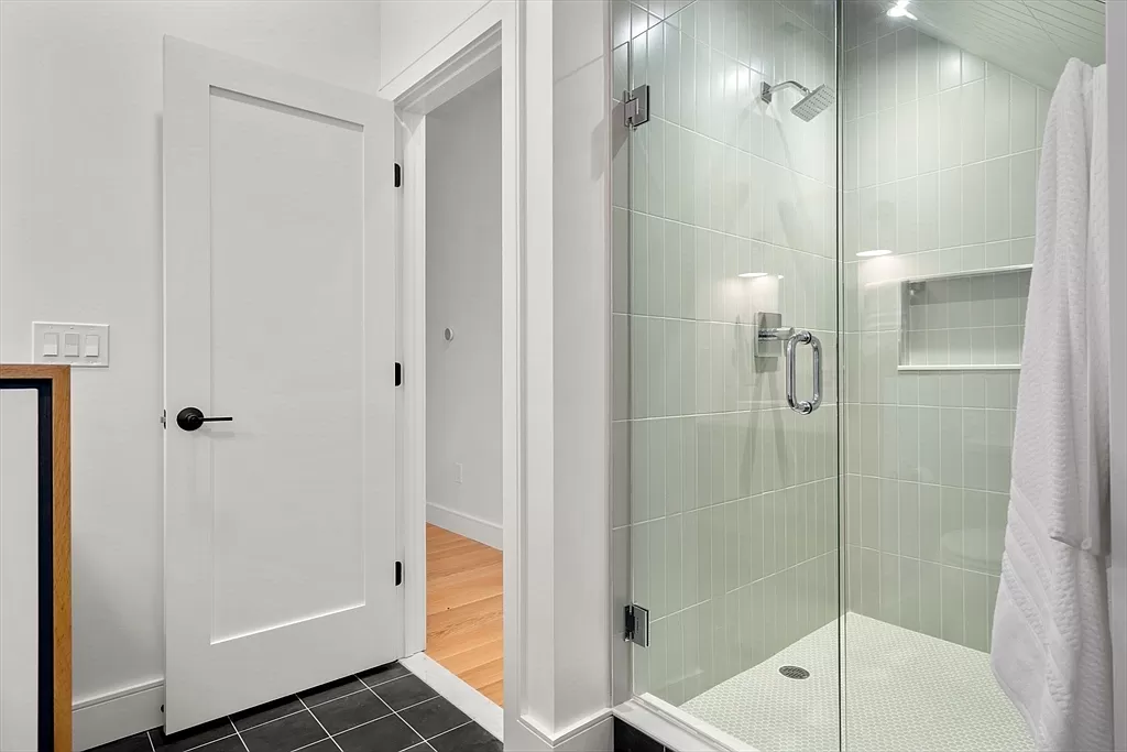 93 Cowper St, East Boston