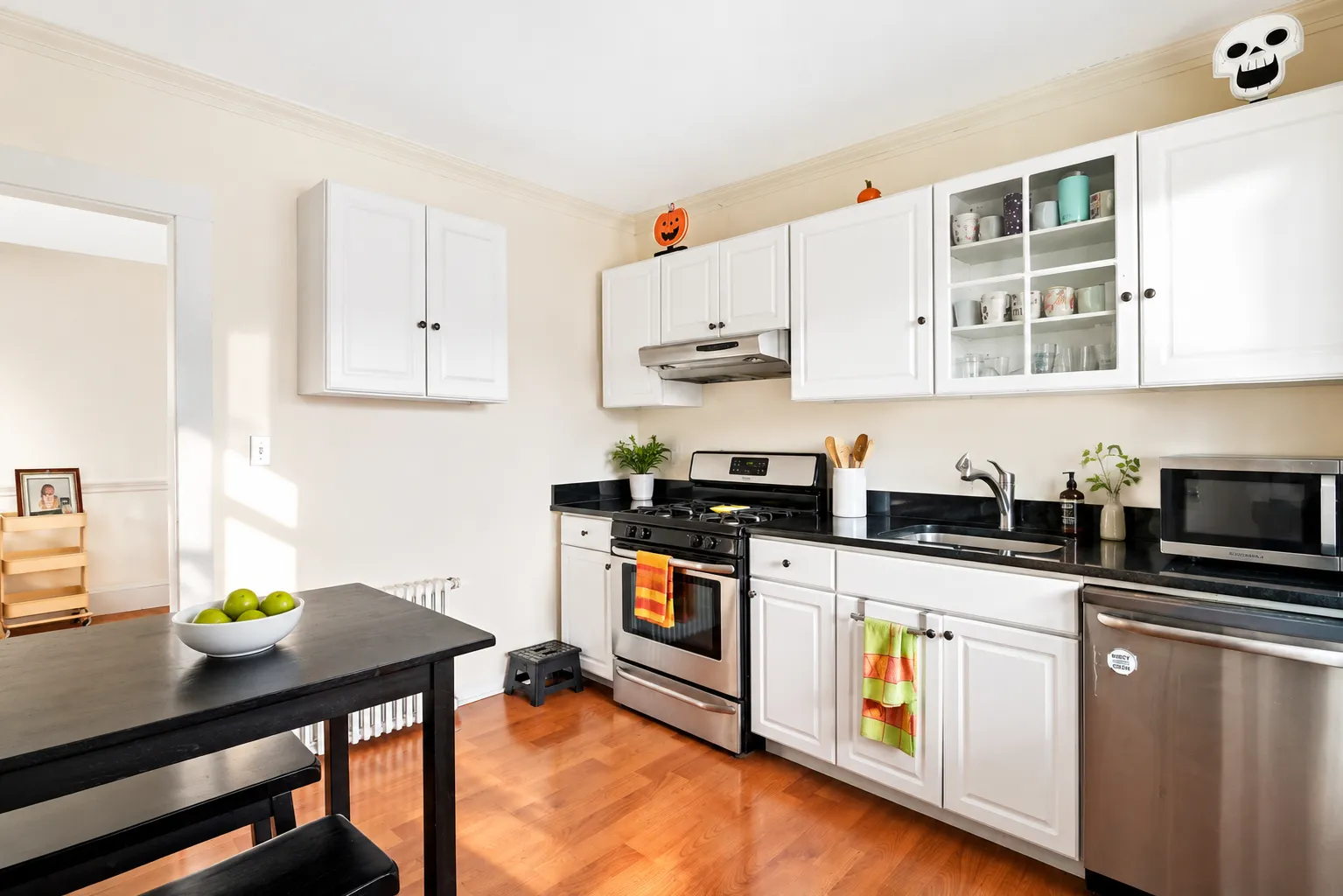 83 Parkton Rd, Jamaica Plain