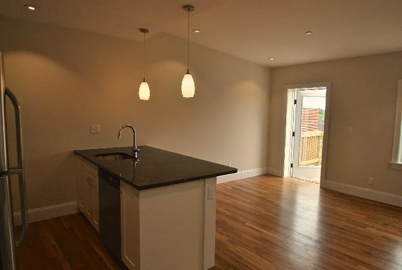 53 Fort Ave, Roxbury