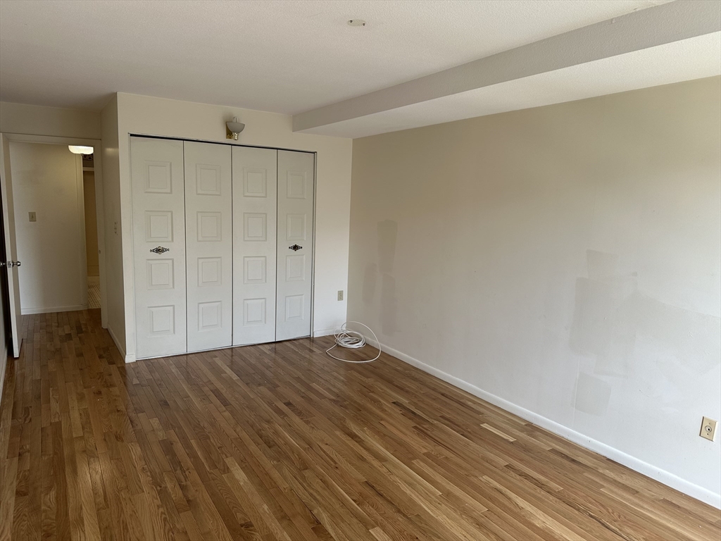 402 Paradise Rd, Swampscott