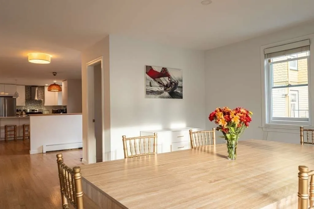 90 Monument, Medford