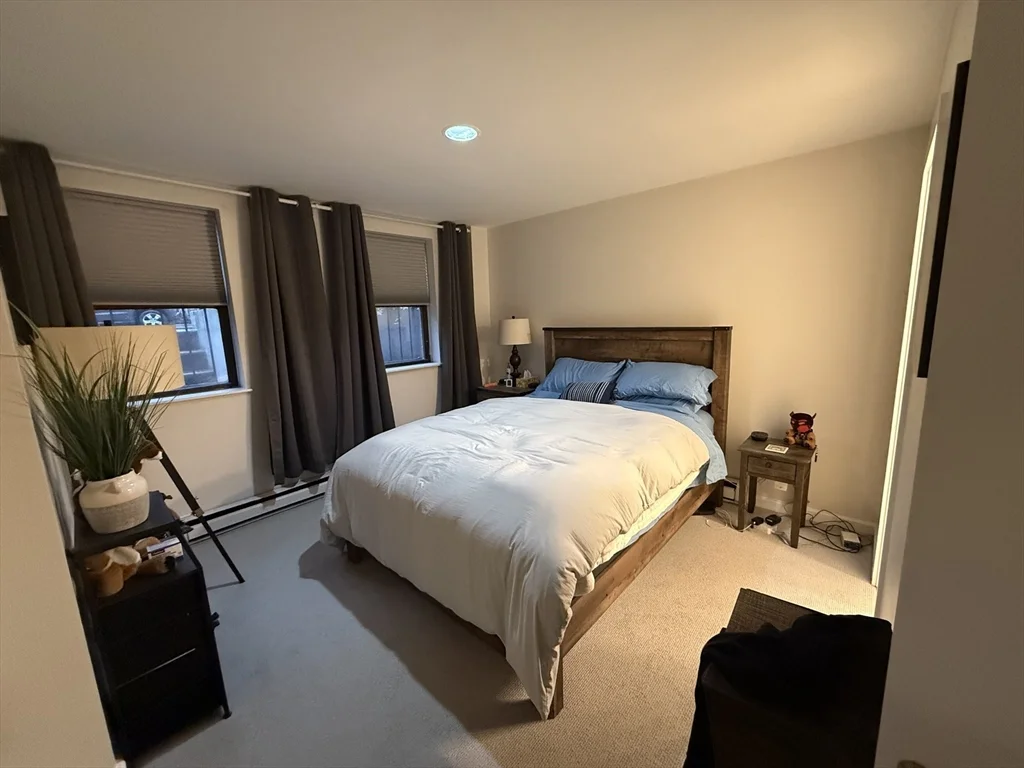 18-20 E Springfield St, South End