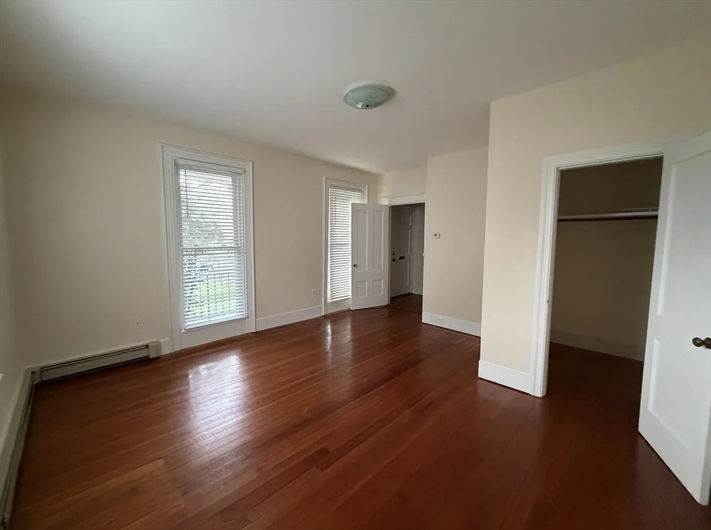 518 Watertertown St, Newton