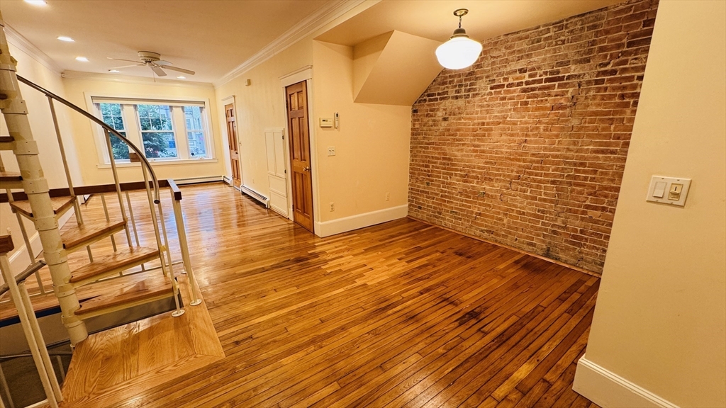 42 Bigelow Stree, Mid-Cambridge