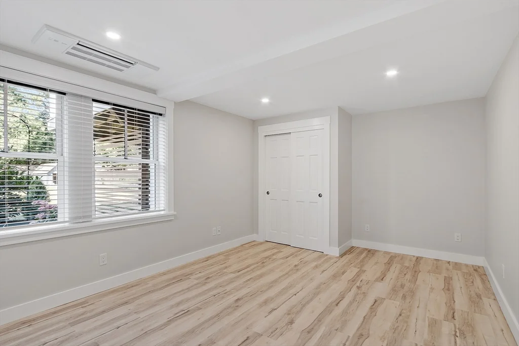 40 Atlantic Ave, Rockport