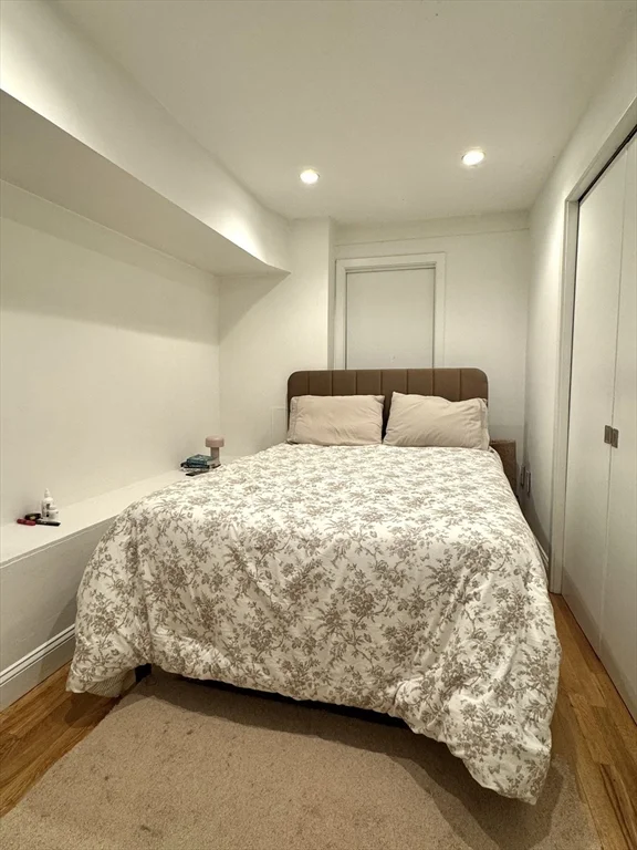 124 Beacon St, Back Bay