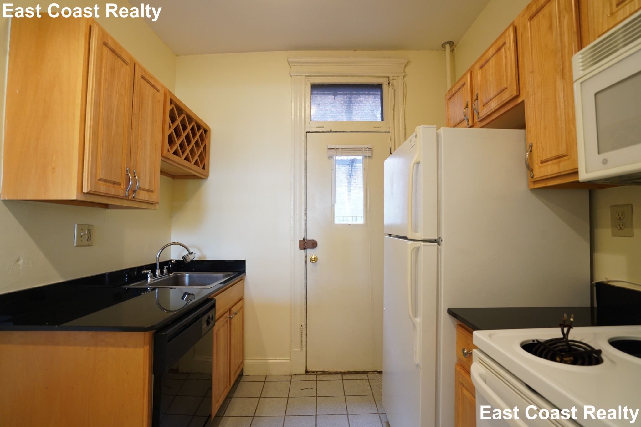 100 Queensberry St, Fenway