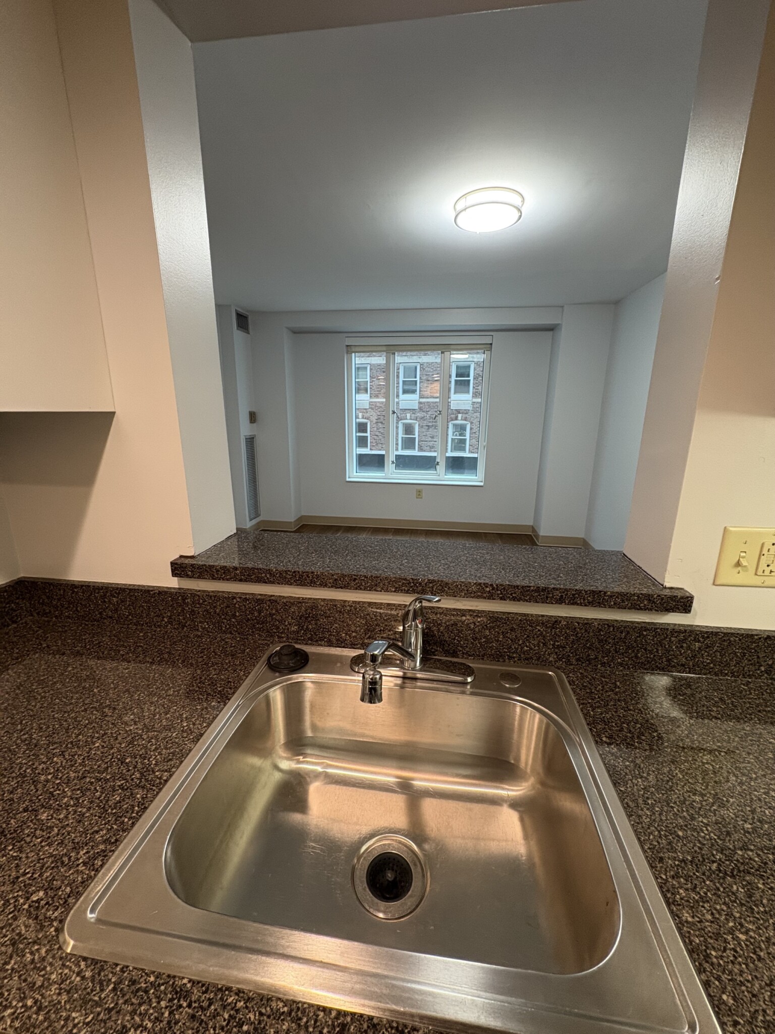 1 Nassau St, Chinatown