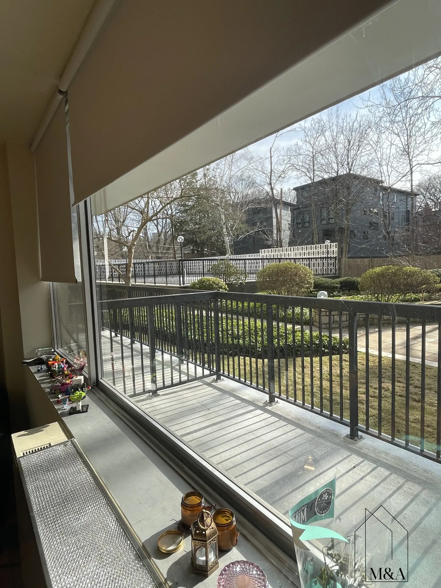 101 Monmouth St, Longwood