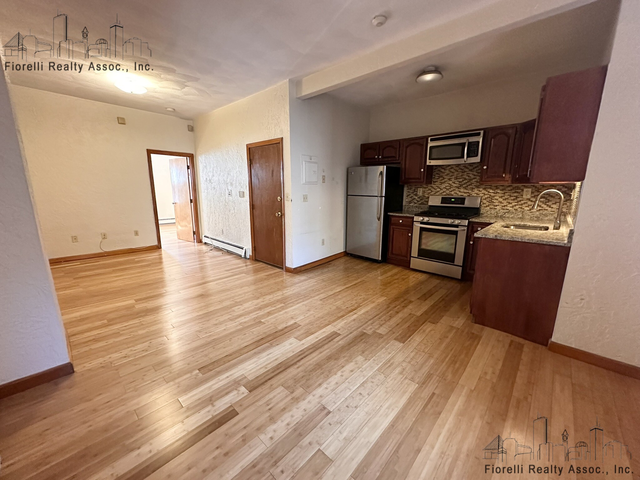 182 Salem St, North End