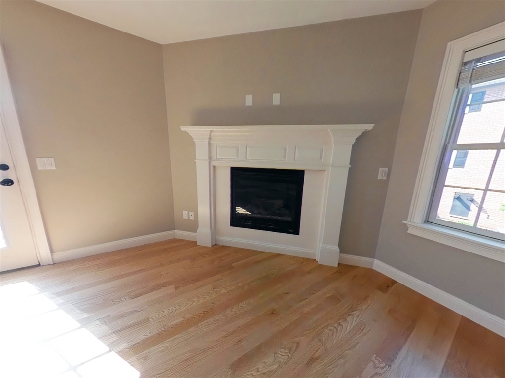 109 Farwell St, Newtonville