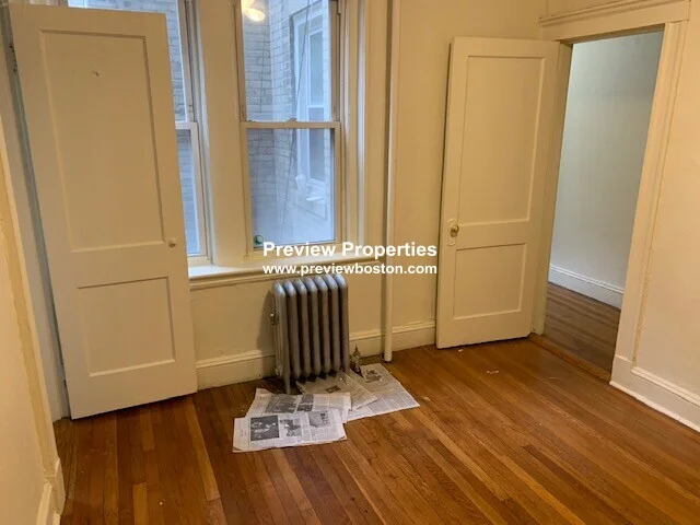 1175 Boylston St, Fenway