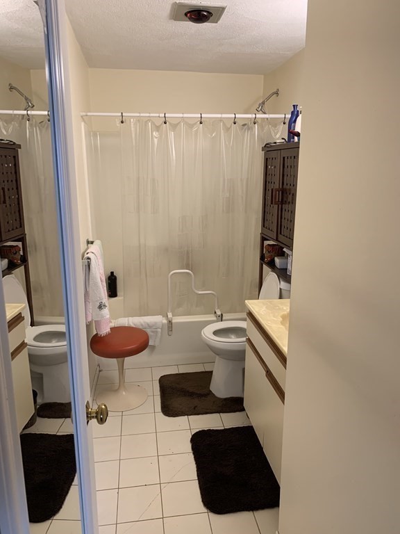 1600 Massachusetts Ave, Harvard Square