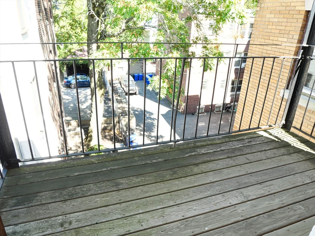 395 Harvard, Coolidge Corner