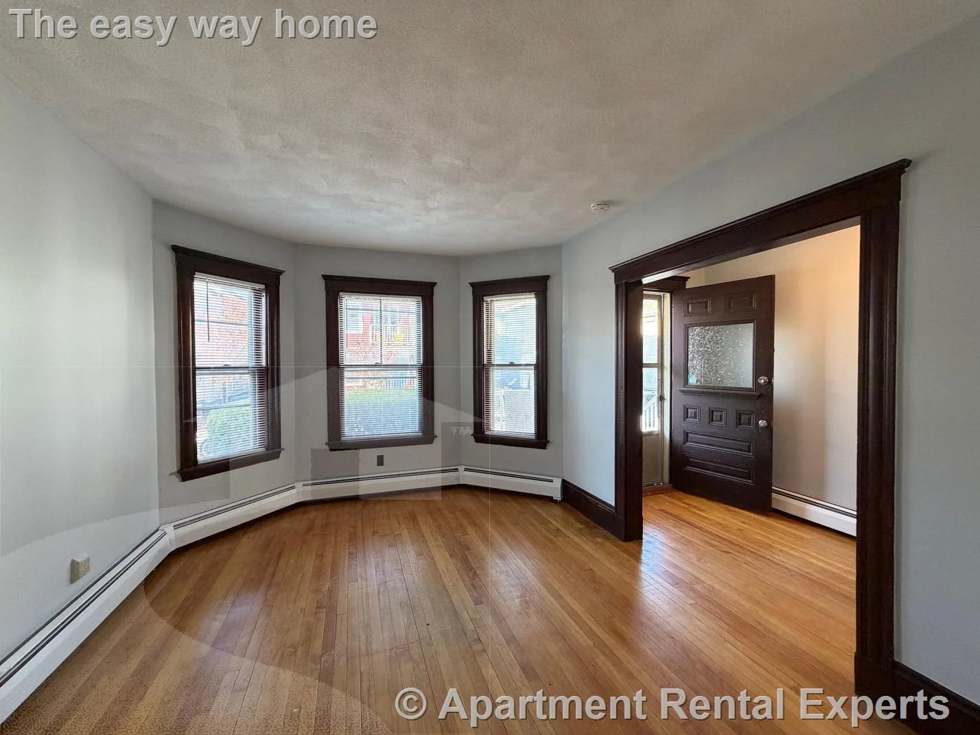 31 Illinois Ave, East Somerville