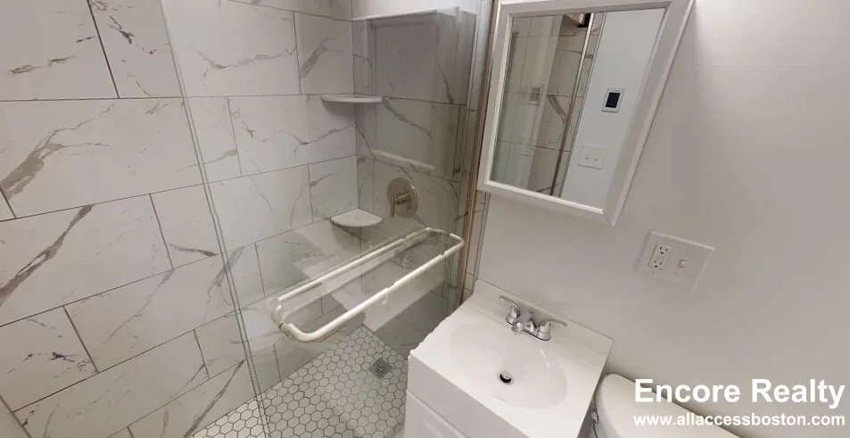 270 Newbury St, Back Bay