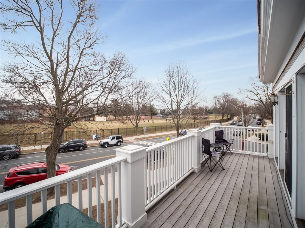 60 Powder House Blvd, Tufts