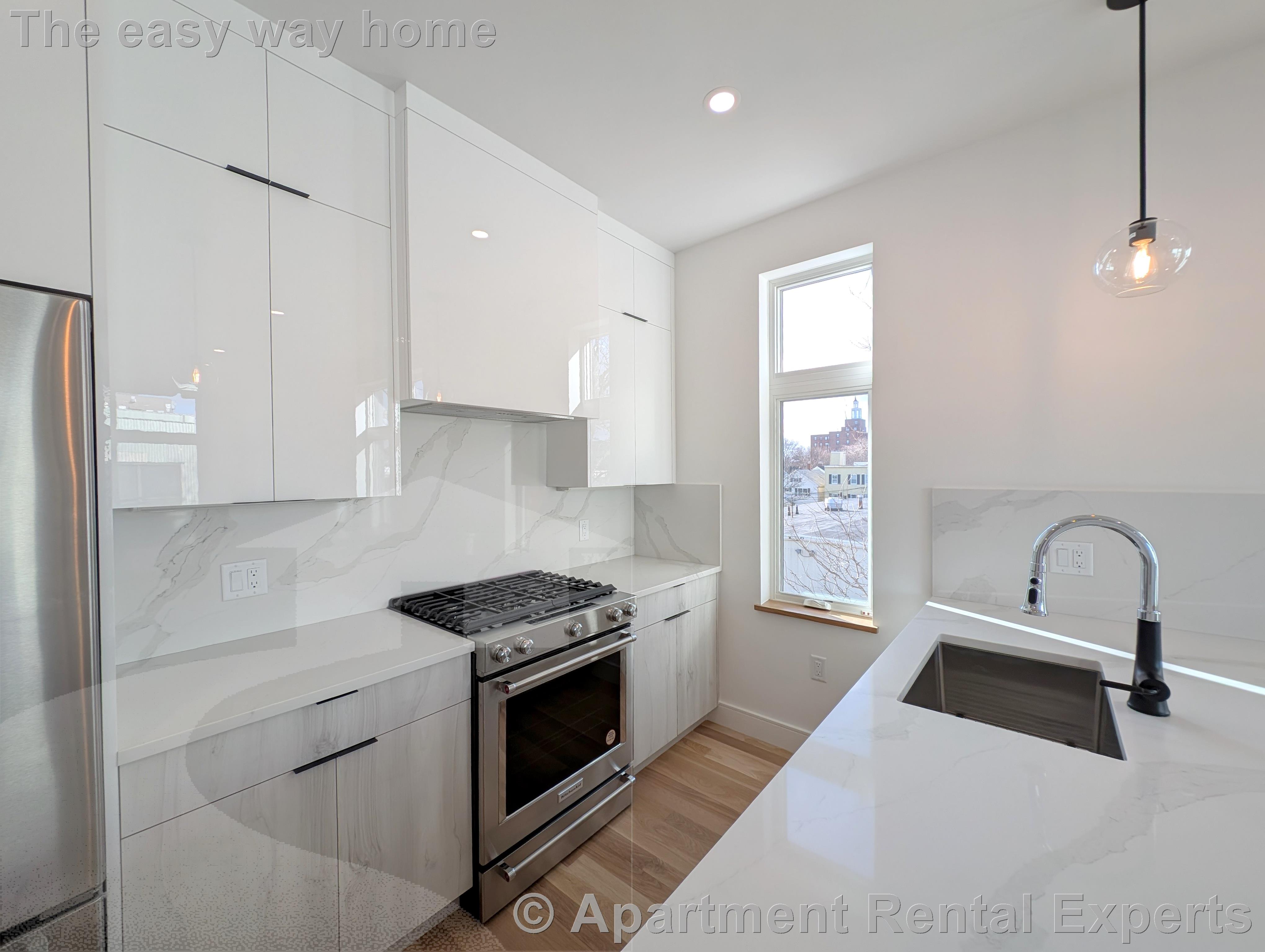 28 South St, Inman Square