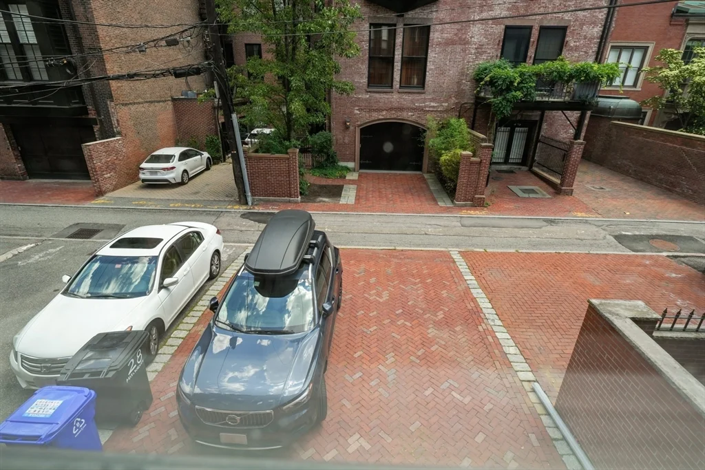 28 Marlborough St, Back Bay