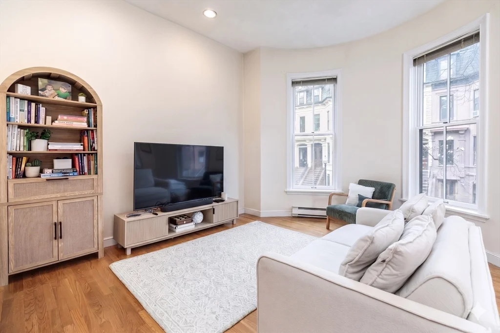 214 W Canton St, South End
