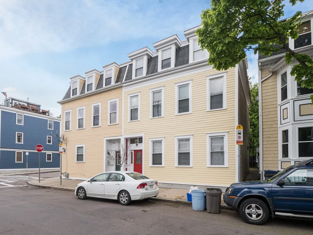 546 East 8th St, South Boston